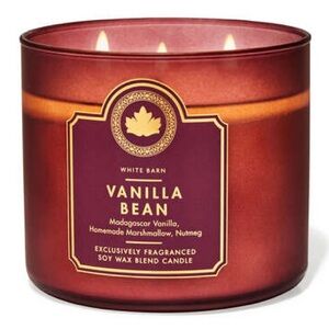 NWT White Barn Vanilla Bean Candle - Rich Brown